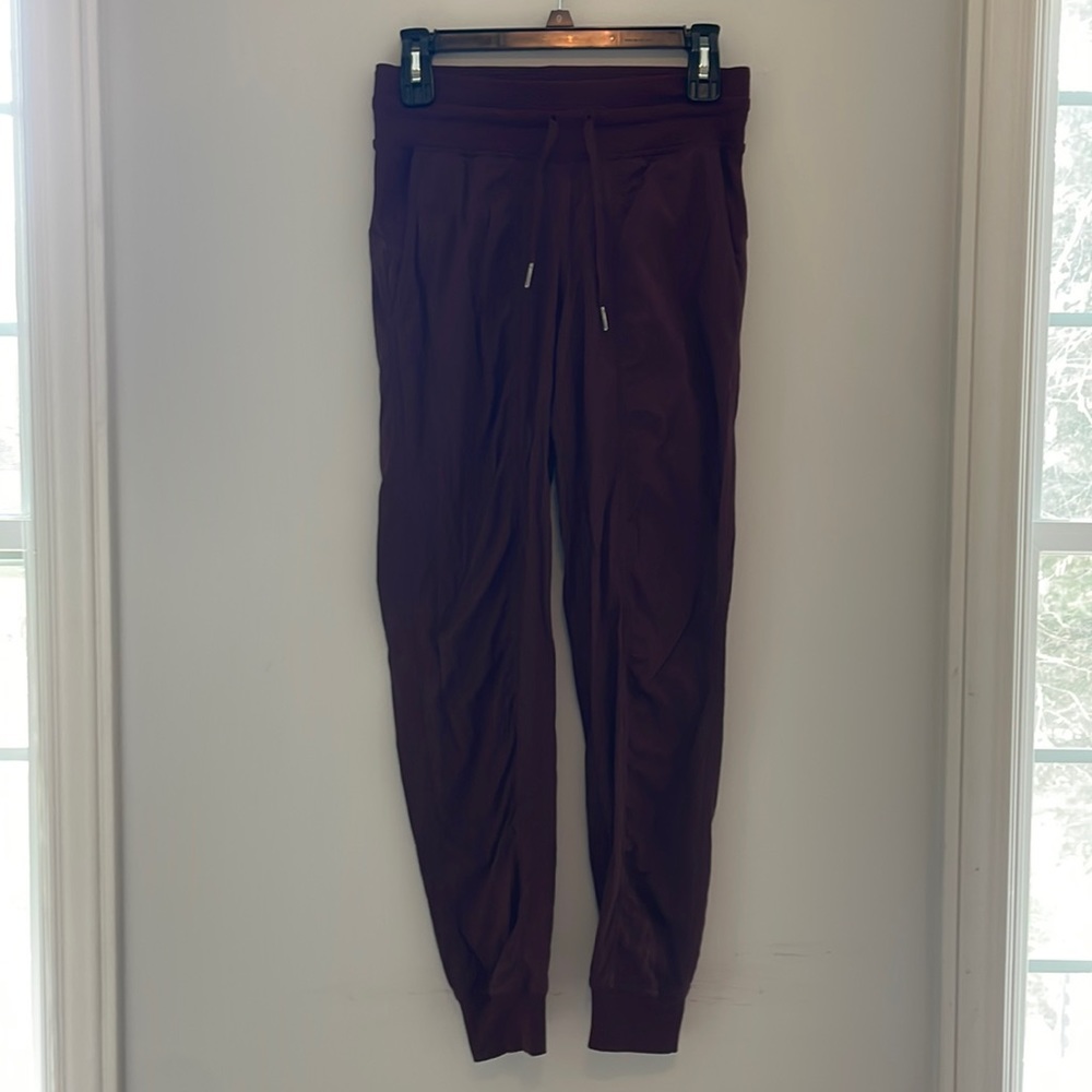 Lululemon size 4 maroon dance studio joggers